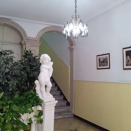 Hotel Sangiuliano 132 Centro Storico
