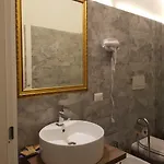 Sangiuliano 132 Centro Storico 3* קטאניה