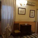 מלון Sangiuliano 132 Centro Storico 3*
