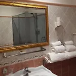 Sangiuliano 132 Centro Storico מלון
