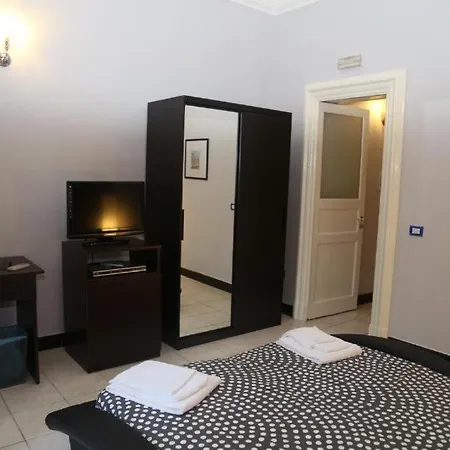 Sangiuliano 132 Centro Storico Hotell