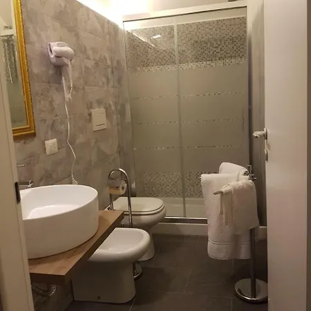 Hotel Sangiuliano 132 Centro Storico