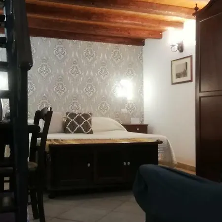 Sangiuliano 132 Centro Storico Hotell