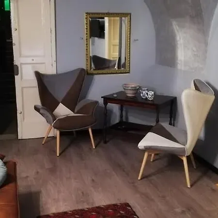 Hotel Sangiuliano 132 Centro Storico 3*