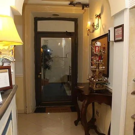 Sangiuliano 132 Centro Storico 3* Catania